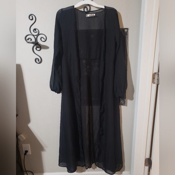 Kimono - Picture 1 of 5